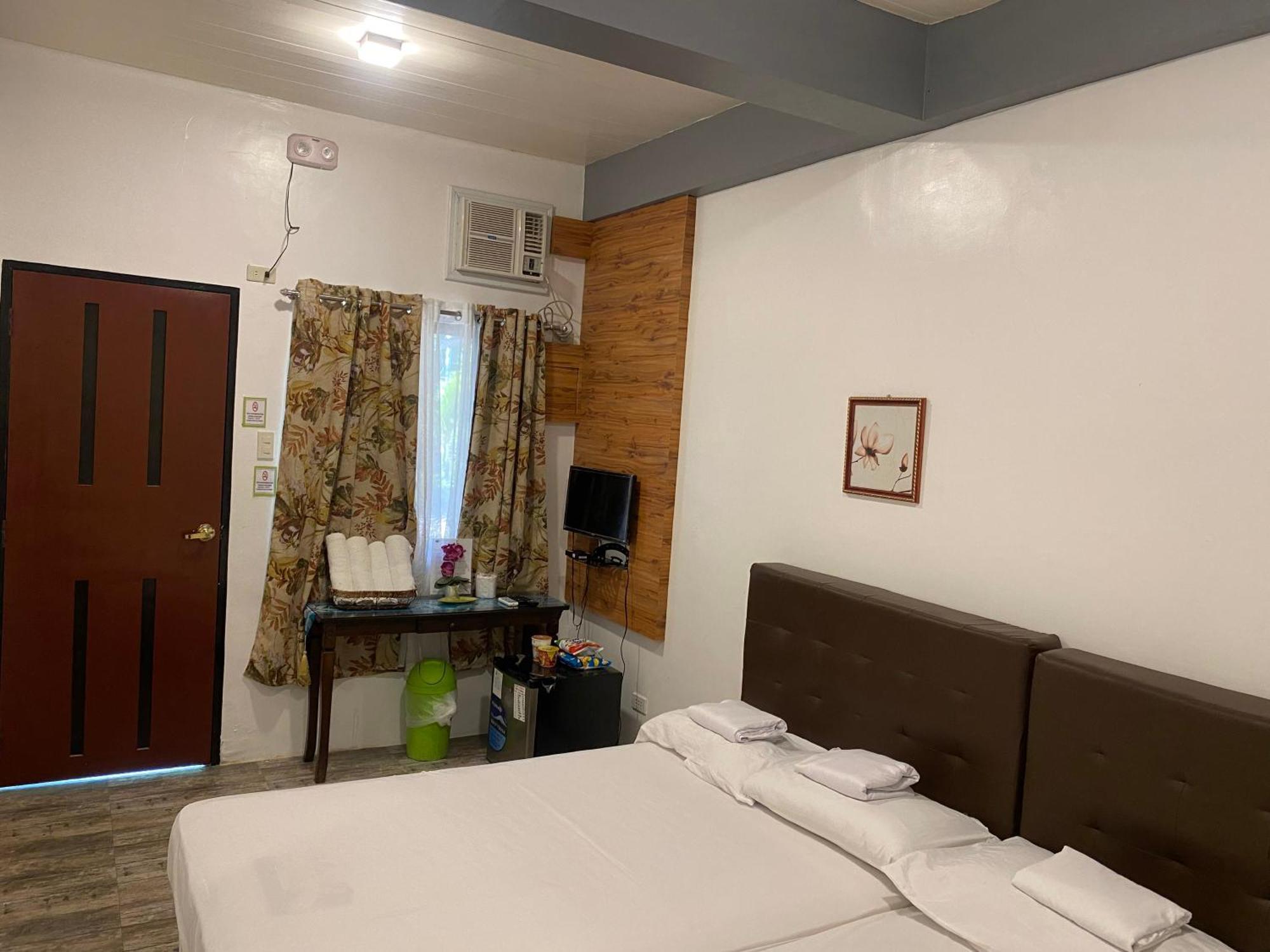 Floating Sanctuary Resort Powered By Cocotel Bulacan Kamer foto